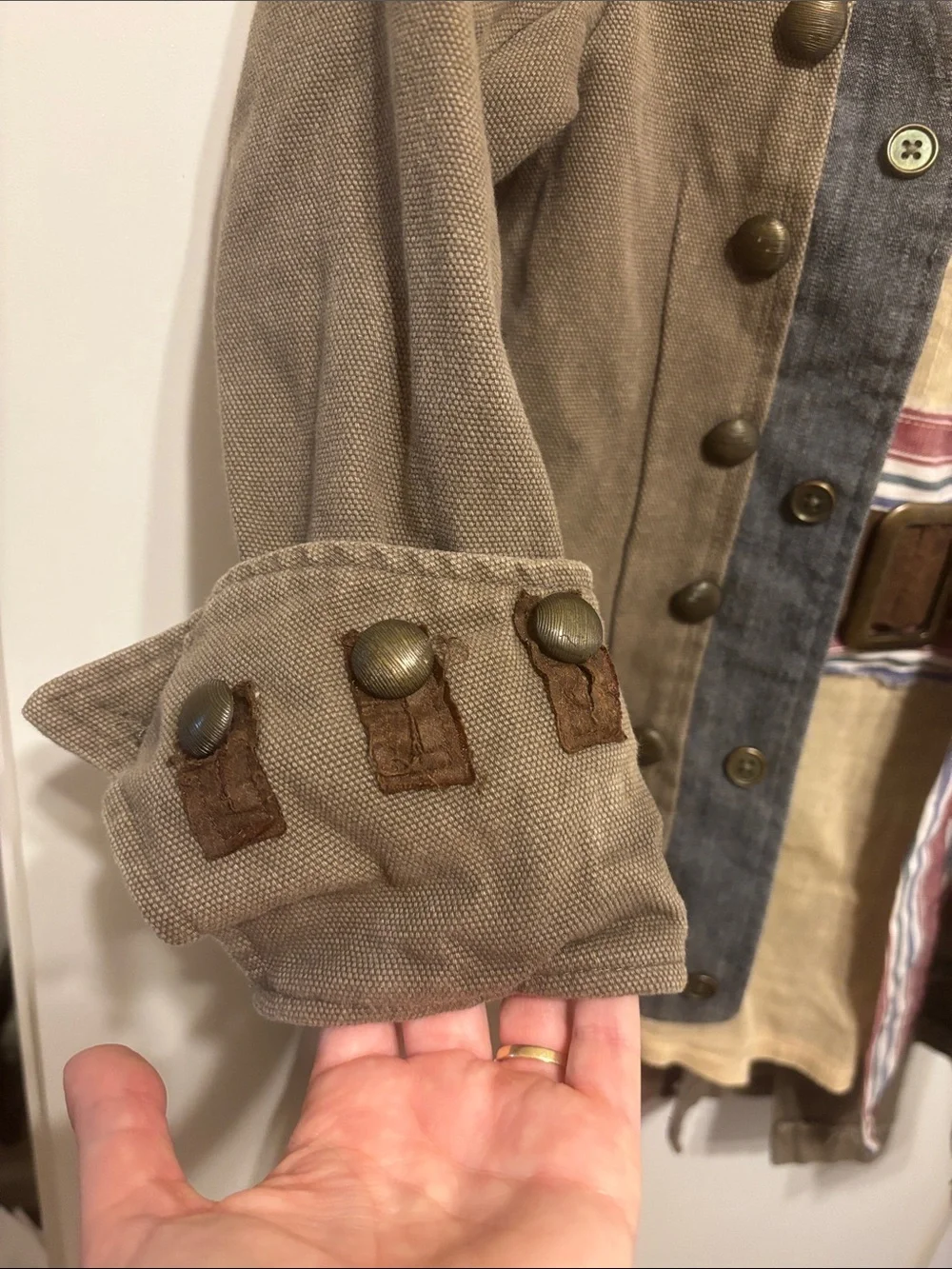 Disney Store Captain Jack Sparrow Top - 5/6
